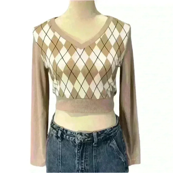 Juniors Shein Khaki Argyle Pattern Long Sleeve V Neck Cropped Top Size Small - Picture 2 of 10